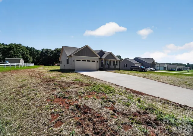 Photo 3 of Sale Pending at 2418 Rock Dam Rd, Lincolnton, NC 28092 | MLS# 4410742 | Listing updated on 2026-09-07