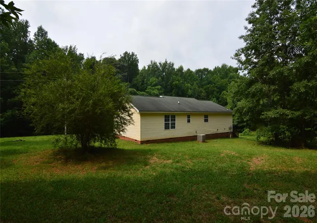 Photo 4 of Single family home for sale at 607 Anthony Grv Rd, Crouse, NC 28033 | MLS# 4410747 | Listing updated on 2026-10-01