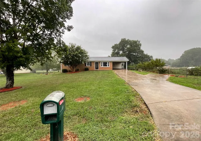 2nd image of 104 Dyer Dr, Shelby, NC 28152 | MLS# 4410764