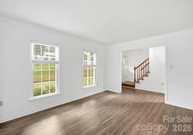 Photo 3 of Single family home for sale at 10211 Meadow Holw Dr, Mint Hill, NC 28227 | MLS# 4410813 | Listing updated on 2026-10-05