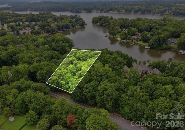 image of 9704 Windygap Rd, Charlotte, NC 28278 | MLS# 4410820