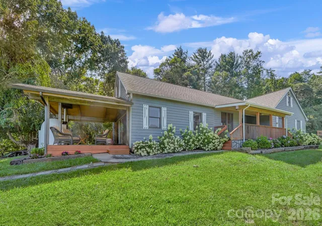 Photo 4 of Single family home for sale at 170 Bull Crk Rd, Mars Hill, NC 28754 | MLS# 4410836 | Listing updated on 2026-08-11