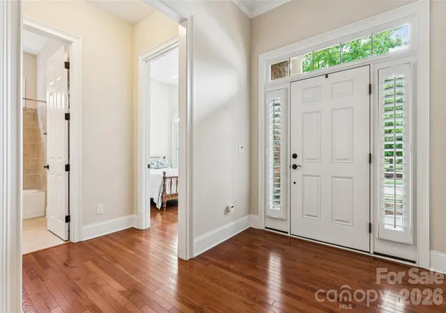 Photo 4 of Single family home for sale at 16826 Coves Edge Ln, Charlotte, NC 28278 | MLS# 4410840 | Listing updated on 2026-08-27