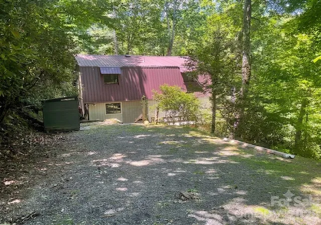 1st image of 903 Winter Star Loop, Burnsville, NC 28714 | MLS# 4410842
