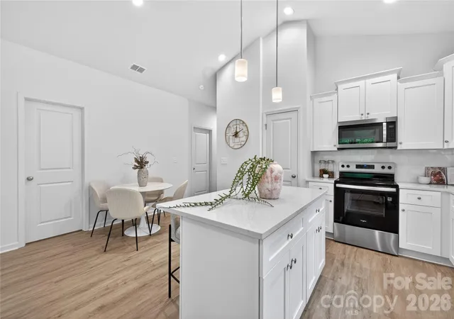 Photo 3 of Single family home for sale at 146 Hansard Dr, Charlotte, NC 28214 | MLS# 4410847 | Listing updated on 2026-10-02