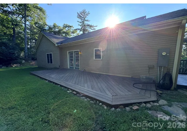 Photo 1 of Single family home for sale at 1886 Old Linville Rd, Marion, NC 28752 | MLS# 4410849 | Listing updated on 2026-08-26
