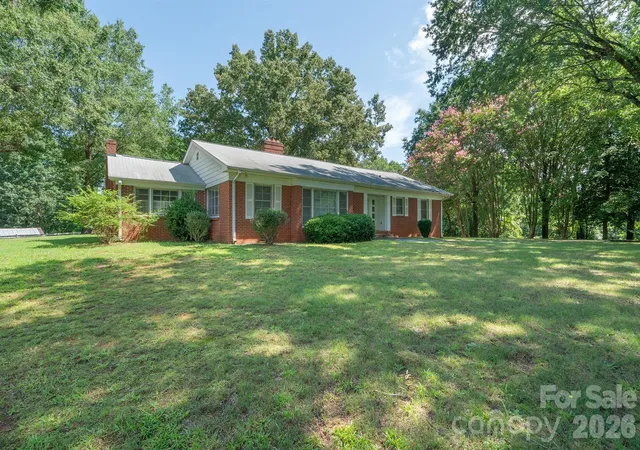 4th image of 17 E Murray St, Maiden, NC 28650 | MLS# 4410850