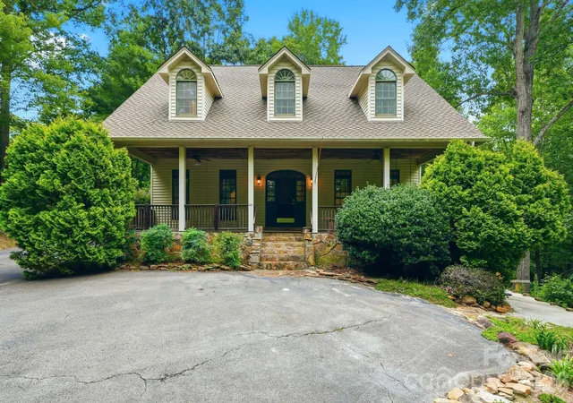 1st image of 721 Canterbury Rd, Kings Mountain, NC 28086 | MLS# 4410865