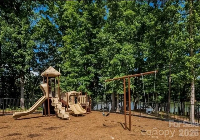 43rd image of 4911 Trigney Ct, Charlotte, NC 28214 | MLS# 4410873