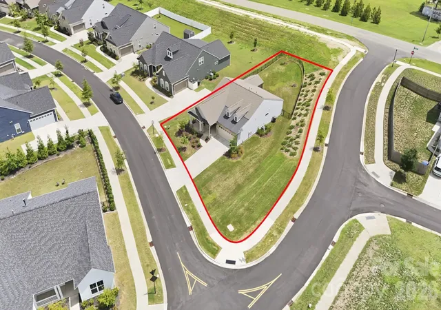43rd image of 13704 Berkley Ave, Huntersville, NC 28078 | MLS# 4410876