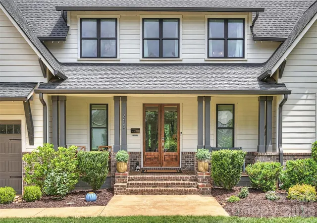 Photo 3 of Sale Pending at 215 Hartford Ave, Charlotte, NC 28209 | MLS# 4410878 | Listing updated on 2026-08-29
