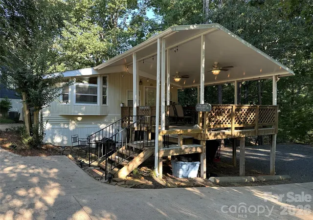 3rd image of 111 Hickory Cir, New London, NC 28127 | MLS# 4410881