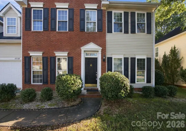 Photo 1 of Single family home for sale at 17237 Baldwin Hall Dr, Charlotte, NC 28277 | MLS# 4410882 | Listing updated on 2026-10-25