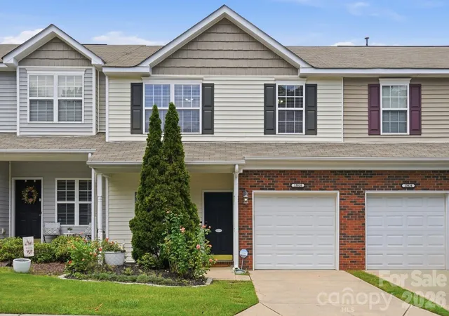 Photo 1 of Townhouse for sale at 13838 Singleleaf Ln, Charlotte, NC 28278 | MLS# 4410883 | Listing updated on 2026-09-25