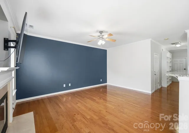 Photo 3 of Townhouse for sale at 13838 Singleleaf Ln, Charlotte, NC 28278 | MLS# 4410883 | Listing updated on 2026-09-25