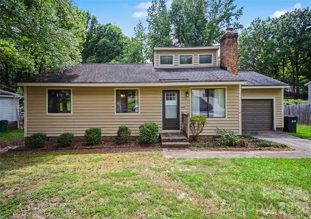 2nd image of 6601 Santa Cruz Trl, Charlotte, NC 28227 | MLS# 4410897