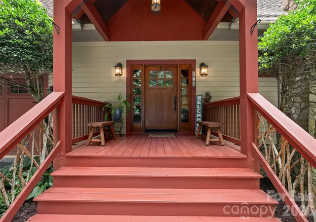 Photo 5 of Single family home for sale at 270 Par 3 Rd, Whittier, NC 28789 | MLS# 4410907 | Listing updated on 2026-08-20