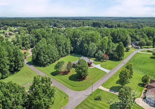 4th image of 3008 Eaker Dr, Cherryville, NC 28021 | MLS# 4410929