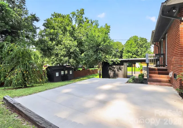 42nd image of 3617 Woodleaf Rd, Charlotte, NC 28205 | MLS# 4410938