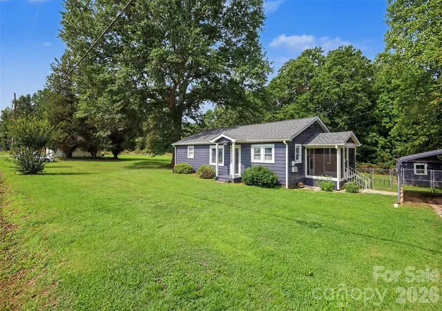 2nd image of 1506 S Morgan St, Shelby, NC 28152 | MLS# 4410940
