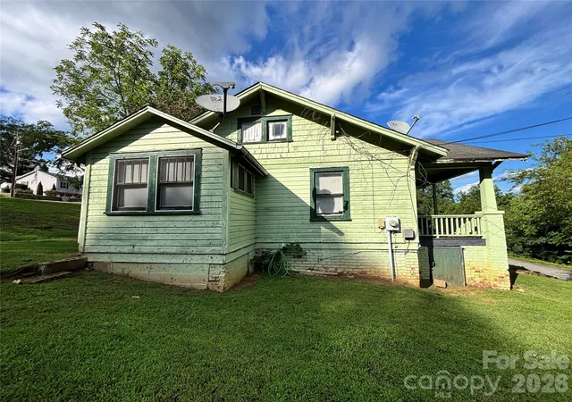 1st image of 1102 Regal Pl Nw, Lenoir, NC 28645 | MLS# 4410946