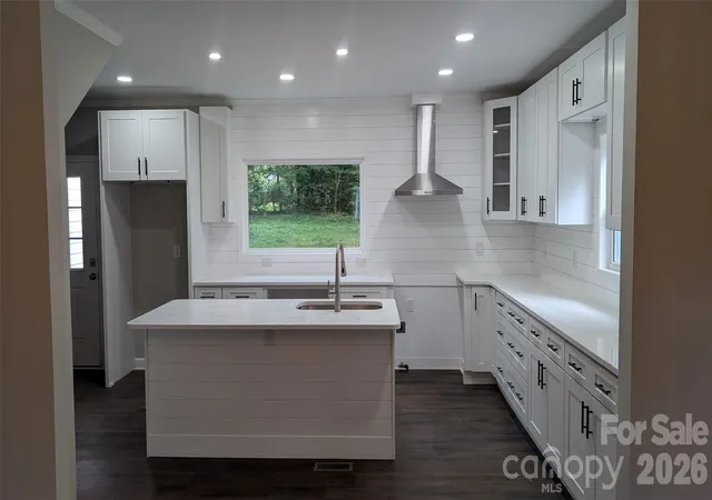 Photo 3 of Single family home for sale at 522 Stockton St, Statesville, NC 28677 | MLS# 4410961 | Listing updated on 2026-09-05