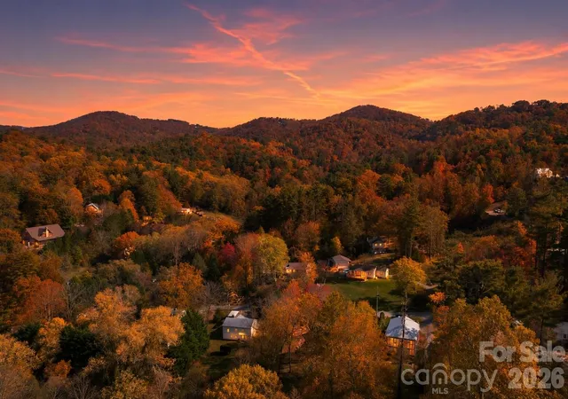 1st image of 13 Bassett Rd, Asheville, NC 28804 | MLS# 4410962