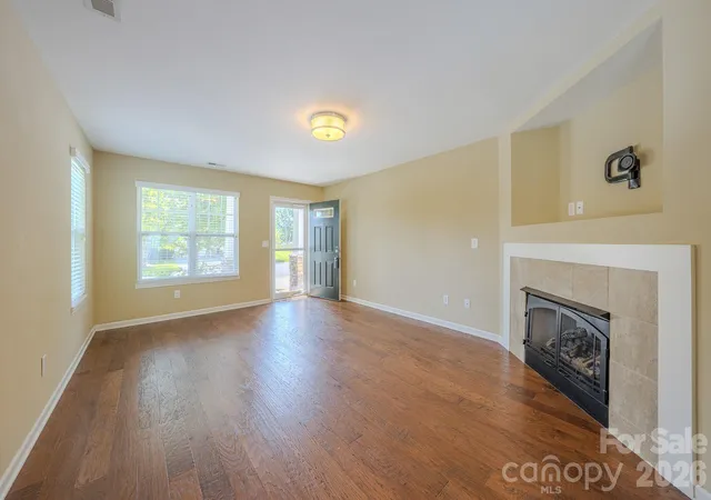 2nd image of 19 Barnett Shoals Dr, Weaverville, NC 28787 | MLS# 4410988