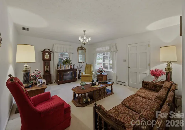 Photo 3 of Single family home for sale at 2711 Fairway Acres Cir, Lenoir, NC 28645 | MLS# 4410989 | Listing updated on 2026-09-01
