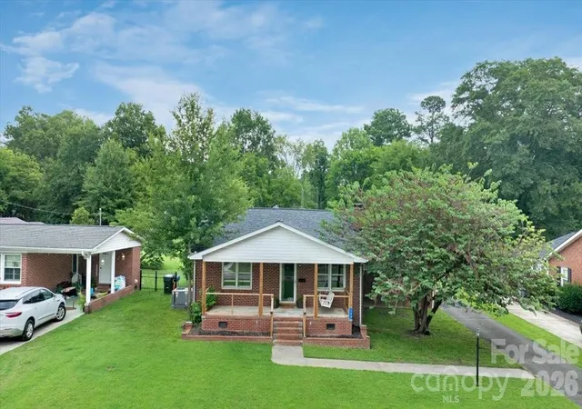 Photo 3 of Sale Pending at 109 Catawba St, Clover, SC 29710 | MLS# 4410999 | Listing updated on 2026-08-08