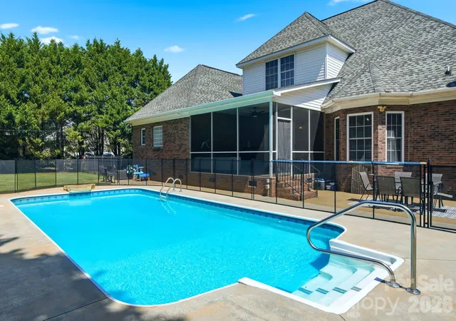 Photo 2 of Single family home for sale at 535 Hallman Dr, Rock Hill, SC 29732 | MLS# 4411006 | Listing updated on 2026-09-27