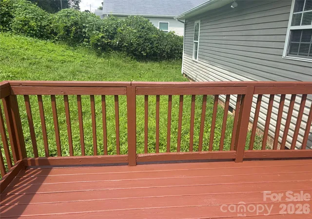 Photo 3 of Single family home for sale at 429 Pryor St, Gastonia, NC 28052 | MLS# 4411009 | Listing updated on 2026-09-25