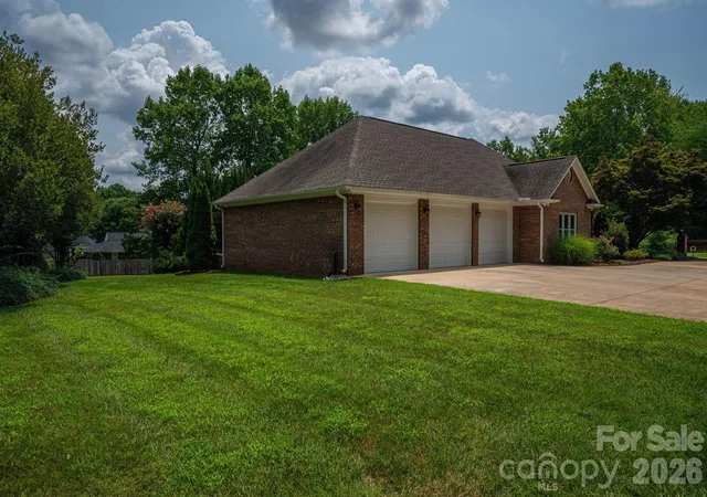 3rd image of 5023 Samuel Pinckney Dr, Belmont, NC 28012 | MLS# 4411025