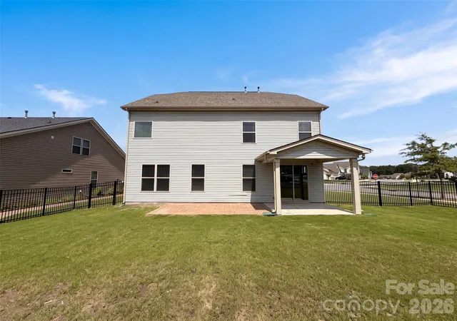 Photo 4 of Single family home for sale at 4273 Strm Dale Cir NW, Concord, NC 28027 | MLS# 4411032 | Listing updated on 2026-09-24