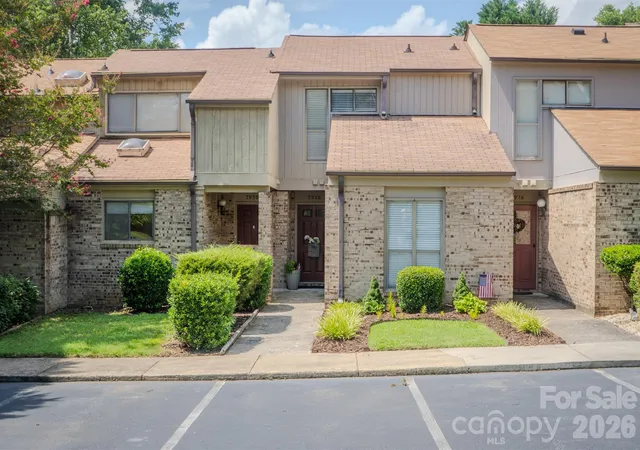 Photo 1 of Townhouse for sale at 7928 Charter Oak Ln, Charlotte, NC 28226 | MLS# 4411036 | Listing updated on 2026-10-02