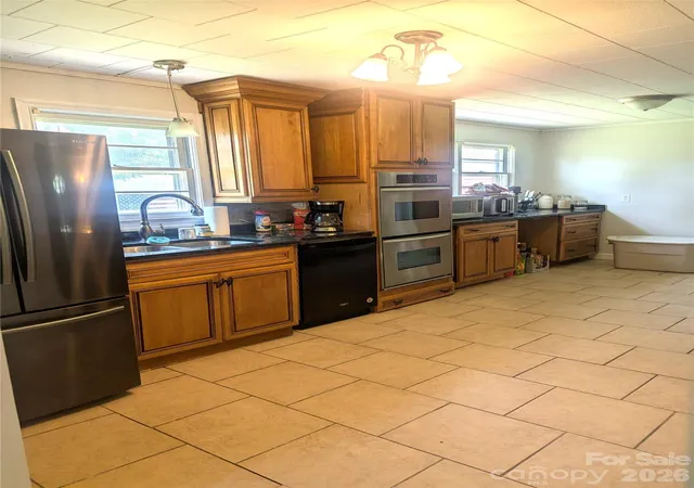 Single family home for sale at 605 Lincoln Ln, Lenoir, NC 28645 | MLS# 4411038 | Listing updated on 2026-09-05