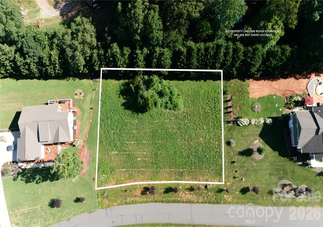 2nd image of 4636 Bristol Dr #19, Morganton, NC 28655 | MLS# 4411043