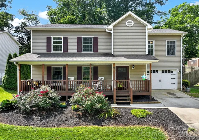 2nd image of 47 Royal Oaks Rd, Arden, NC 28704 | MLS# 4411047
