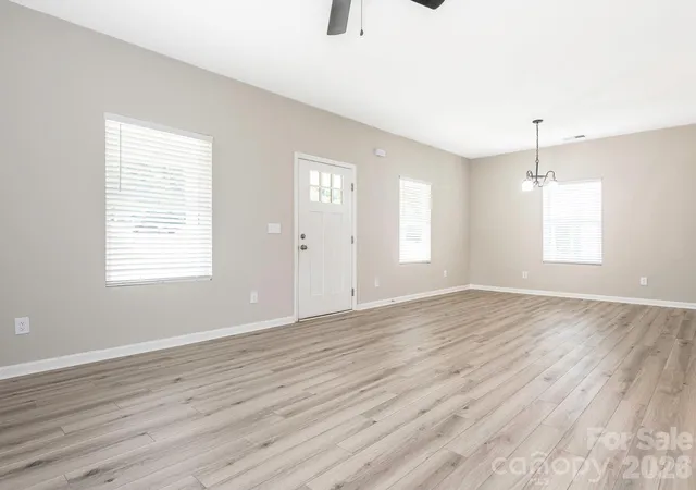 4th image of 1646 Main St W, Rock Hill, SC 29732 | MLS# 4411052