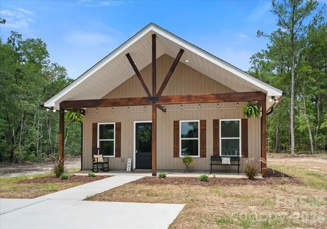 Photo 2 of Single family home for sale at 1139 Peach Orchard Rd, Jefferson, SC 29718 | MLS# 4411057 | Listing updated on 2026-08-06