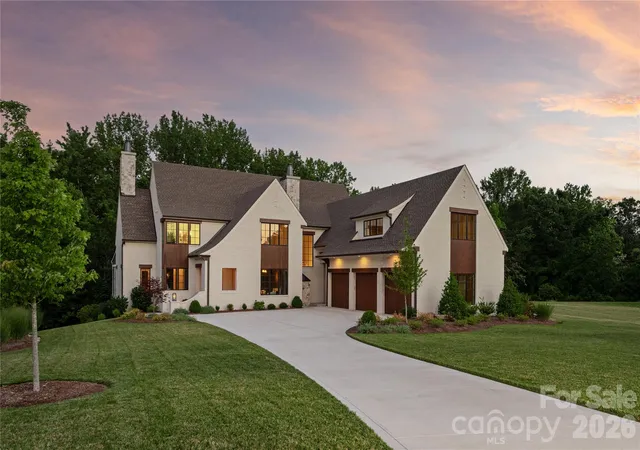 1st image of 213 Crest Ct, Matthews, NC 28104 | MLS# 4411059