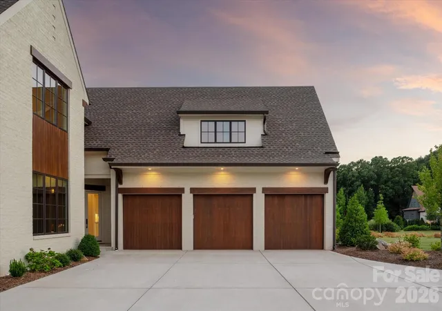 3rd image of 213 Crest Ct, Matthews, NC 28104 | MLS# 4411059