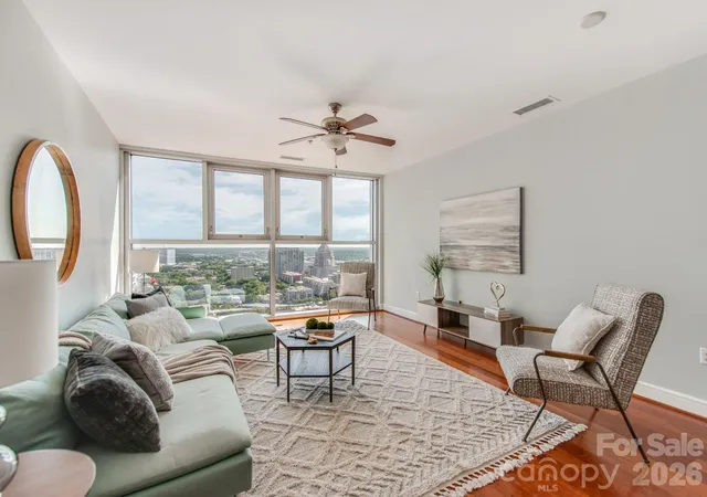 3rd image of 333 W Trade St #2603, Charlotte, NC 28202 | MLS# 4411065