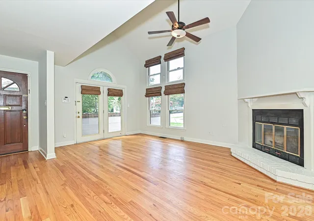 Photo 4 of Condo for sale at 801 Lexington Ave, Charlotte, NC 28203 | MLS# 4411068 | Listing updated on 2026-08-29