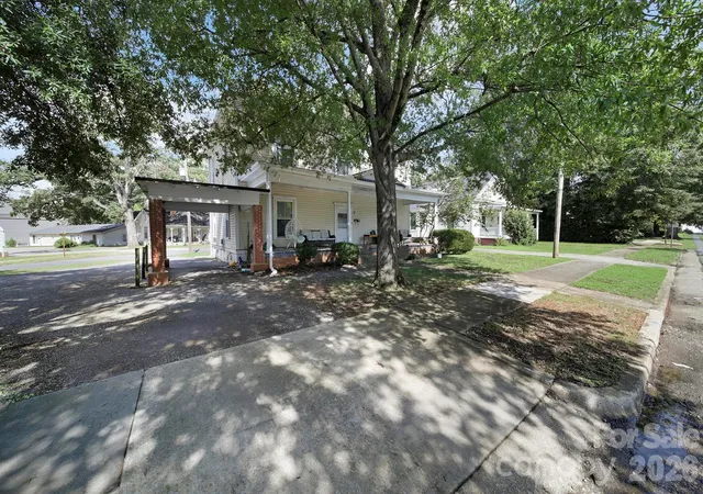 Photo 3 of Multi family home for sale at 315 Park Ave, Rock Hill, SC 29730 | MLS# 4411073 | Listing updated on 2026-10-01