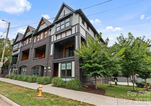 Photo 1 of Townhouse for sale at 3015 Kalex Ct, Charlotte, NC 28204 | MLS# 4411087 | Listing updated on 2026-09-25
