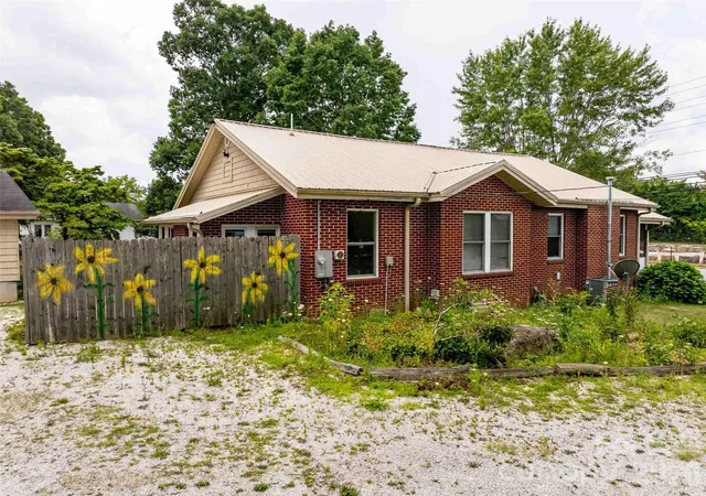34th image of 103 E King St, East Flat Rock, NC 28726 | MLS# 4411088