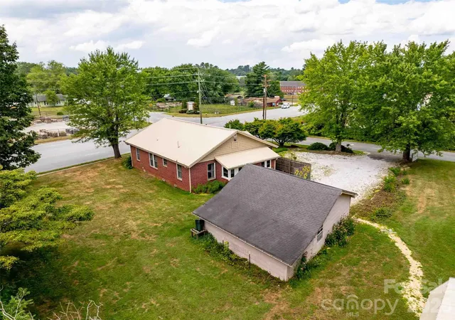 4th image of 103 E King St, East Flat Rock, NC 28726 | MLS# 4411088