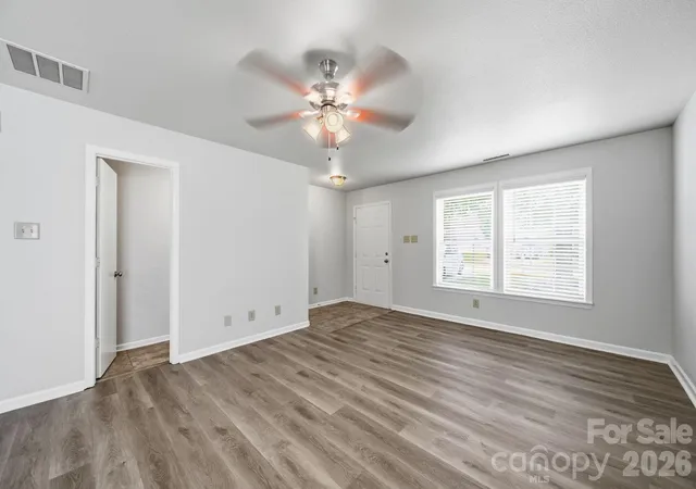 Photo 3 of Single family home for sale at 1602 Matthew Allen Cir, Kannapolis, NC 28081 | MLS# 4411089 | Listing updated on 2026-09-21
