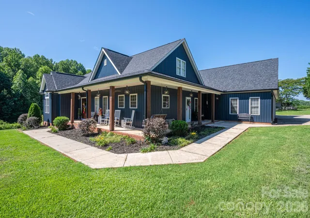 Photo 3 of Single family home for sale at 949 Cat Sq Rd, Vale, NC 28168 | MLS# 4411115 | Listing updated on 2026-08-25